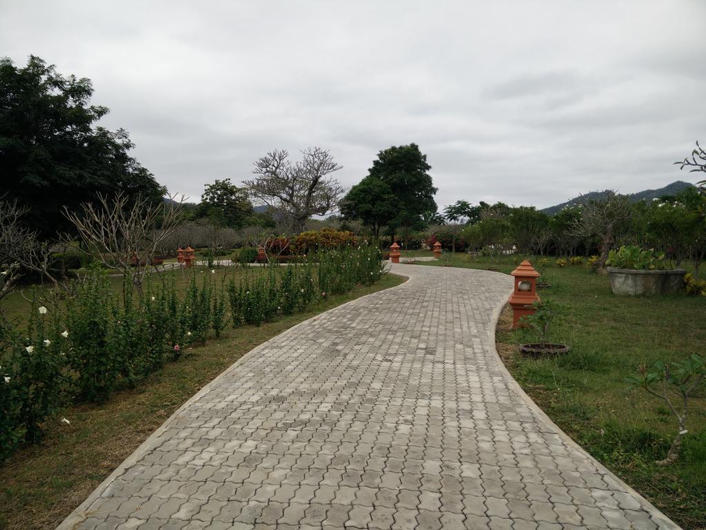 Lilawalai Resort Nong Nam Daeng Екстериор снимка
